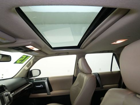 Used 2015 Toyota 4Runner Limited image 20