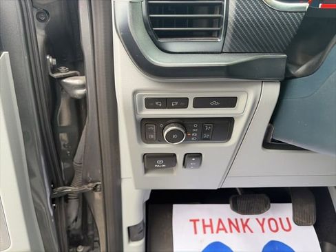 Used 2023 Ford F150 Limited image 19