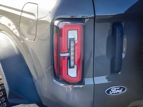 New 2026 Ford Bronco Badlands image 7