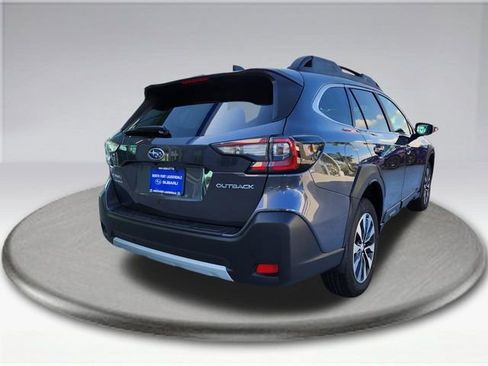 Certified 2025 Subaru Outback Limited image 3