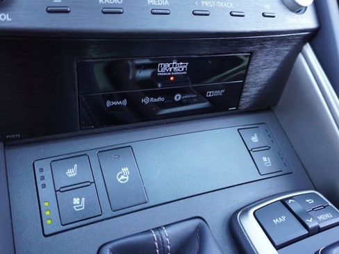 Used 2019 Lexus IS 350 F Sport image 22