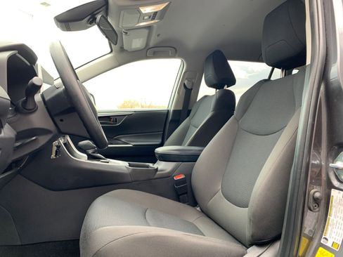 Used 2025 Toyota RAV4 LE image 25