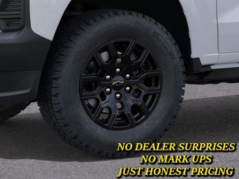 New 2026 Chevrolet Colorado W/T w/ WT Custom Package RWD image 9