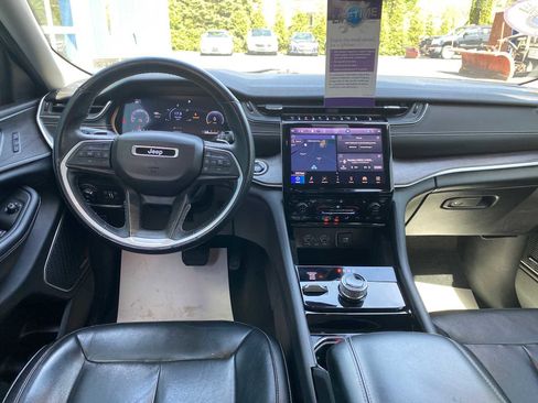 Used 2021 Jeep Grand Cherokee L Limited AWD/4WD image 8