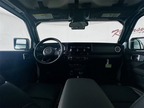 New 2025 Jeep Gladiator Sport image 9
