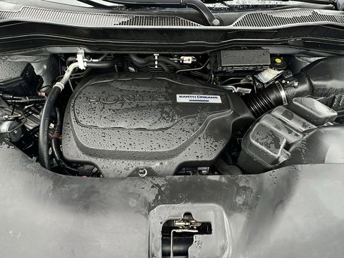 Used 2019 Honda Ridgeline Sport image 10