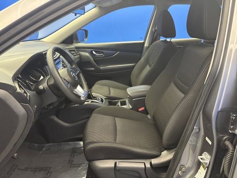 Used 2017 Nissan Rogue S AWD/4WD image 12