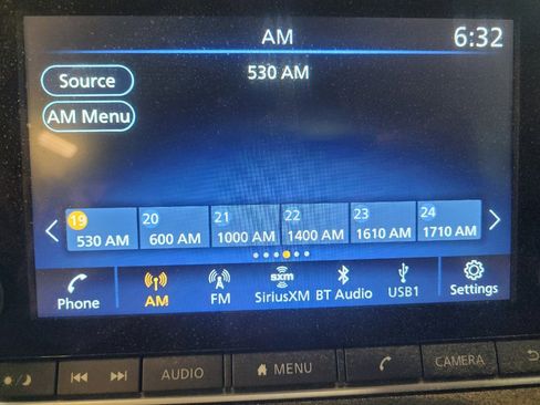 Used 2024 Nissan Sentra SV FWD image 25