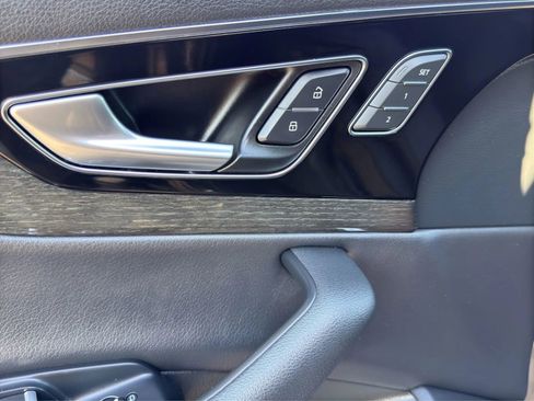 Used 2019 Audi Q7 3.0T Premium Plus w/ Premium Plus Package image 30