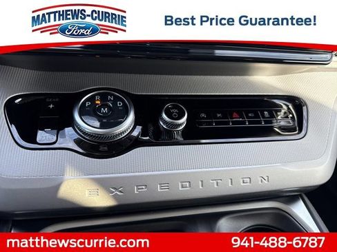 New 2025 Ford Expedition Active image 22