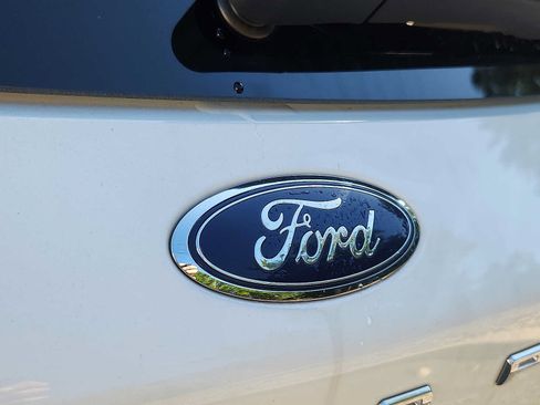 Used 2022 Ford Escape SEL w/ Technology Package AWD/4WD image 28