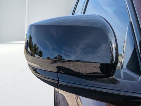 New 2025 Jeep Grand Cherokee Altitude image 10