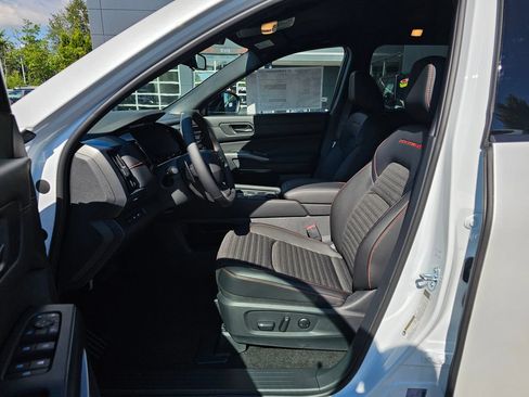 New 2026 Nissan Pathfinder Rock Creek AWD/4WD image 16