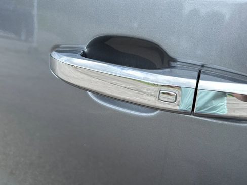 Used 2020 GMC Sierra 1500 SLT image 16