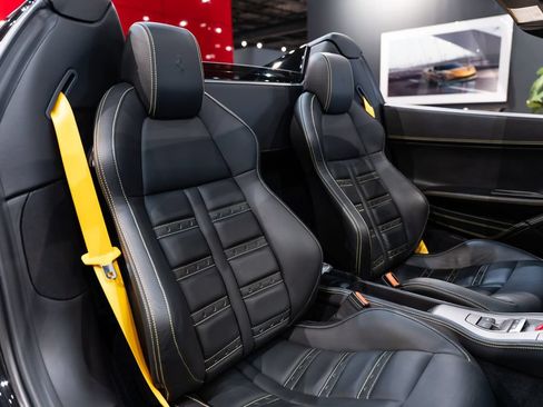 Certified 2014 Ferrari 458 Spider RWD image 43
