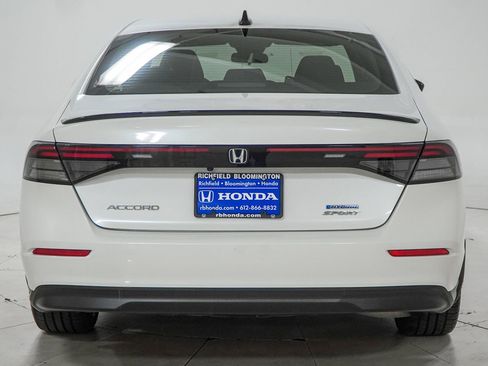 Used 2023 Honda Accord Sport image 9