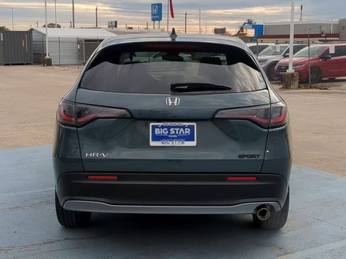 Used 2023 Honda HR-V Sport image 5
