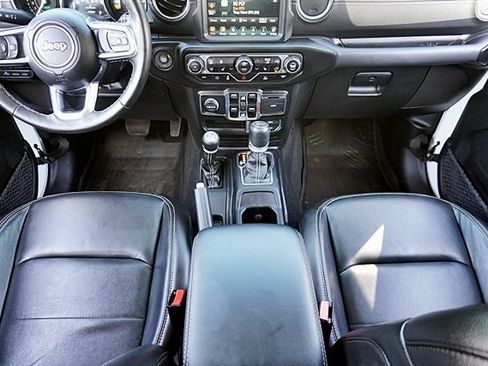 Used 2023 Jeep Wrangler Unlimited Sahara w/ Cold Weather Group AWD/4WD image 24