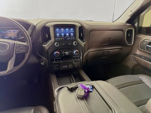 Used 2022 GMC Sierra 3500 Denali image 26