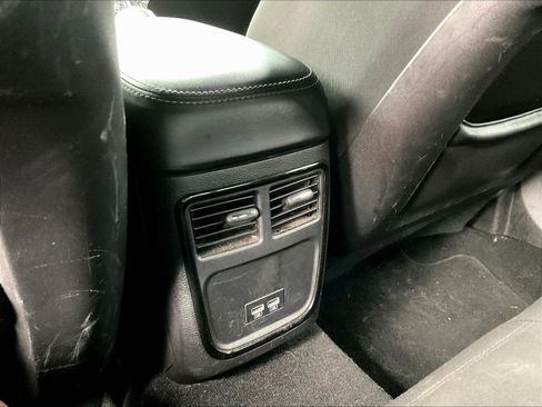 Used 2022 Dodge Charger R/T w/ Blacktop Package RWD image 10