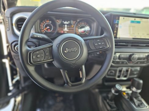 New 2026 Jeep Gladiator Sport image 23