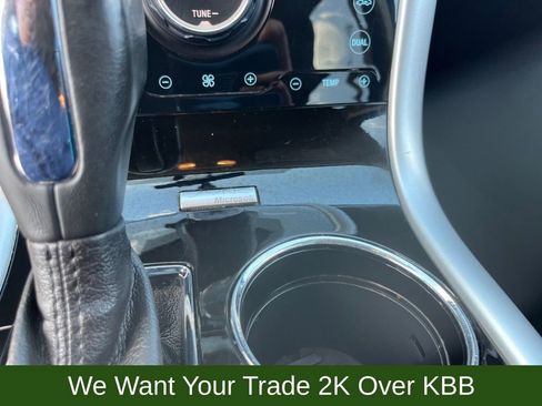 Used 2013 Ford Edge Limited image 30