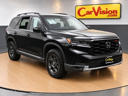 Used 2025 Honda Pilot TrailSport