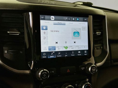 Used 2022 RAM 1500 Big Horn AWD/4WD image 15