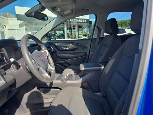 Used 2024 GMC Terrain SLE w/ Driver Convenience Package AWD/4WD image 10