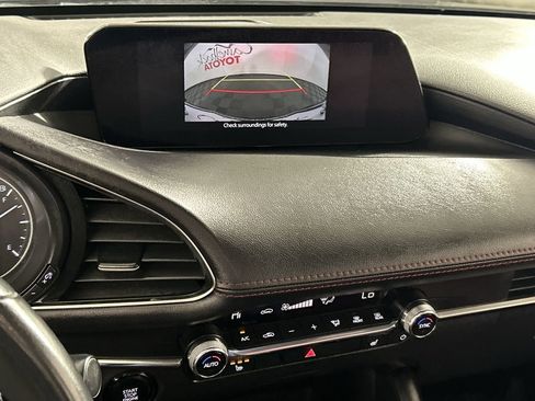Used 2024 MAZDA MAZDA3 s image 18