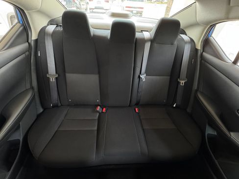 Used 2025 Nissan Sentra SV FWD image 37