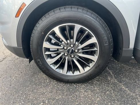 Certified 2023 Lincoln Nautilus AWD w/ Premium Package image 30