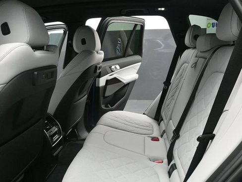 Used 2023 BMW X5 xDrive40i w/ Premium Package image 19