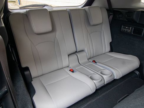 Used 2019 Lexus RX 350L FWD w/ Premium Package image 20