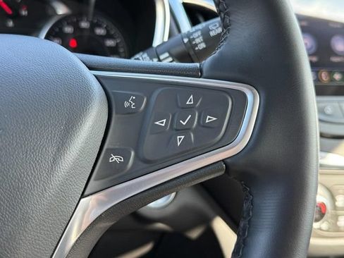 Used 2023 Chevrolet Equinox LT AWD/4WD image 17