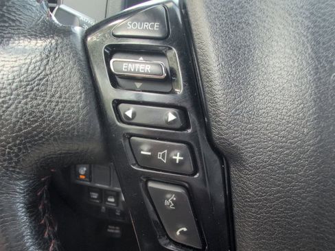 Used 2023 Nissan Frontier PRO-4X w/ Pro-4X Premium Package image 25