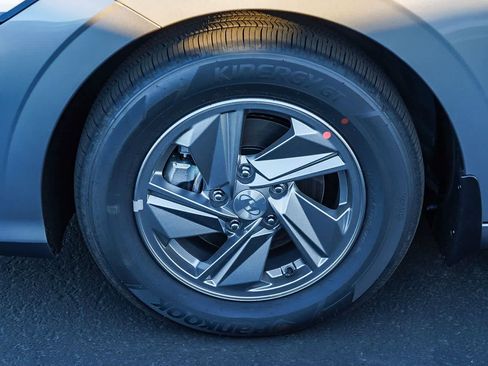New 2026 Hyundai Elantra SE image 10