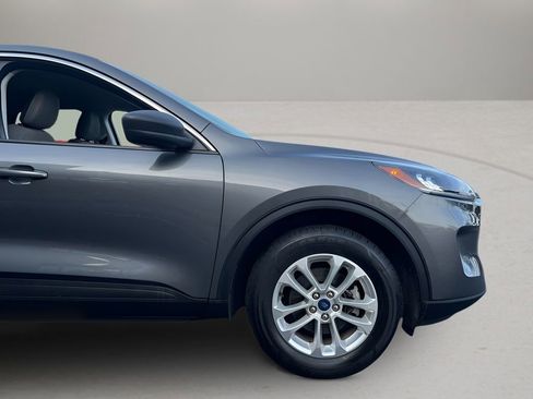 Used 2022 Ford Escape SE image 11