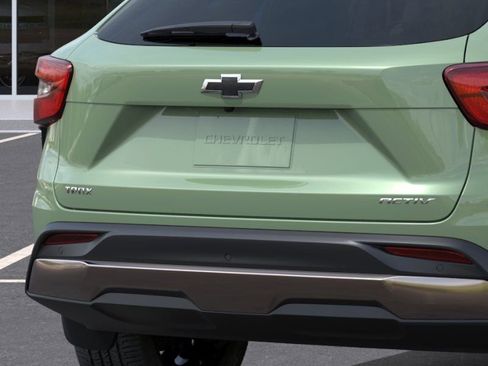 New 2026 Chevrolet Trax ACTIV w/ Driver Confidence Package FWD image 14