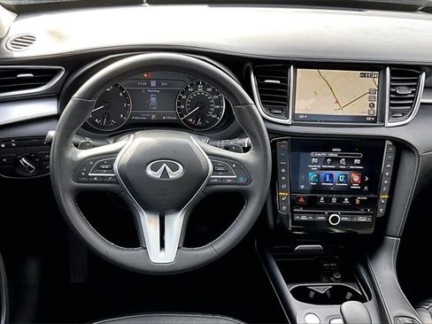 Used 2022 INFINITI QX50 Essential image 4