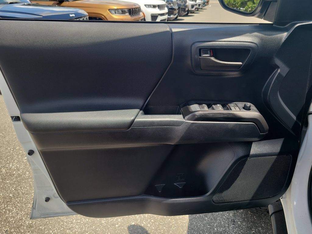 Used 2019 Toyota Tacoma TRD Sport RWD image 14