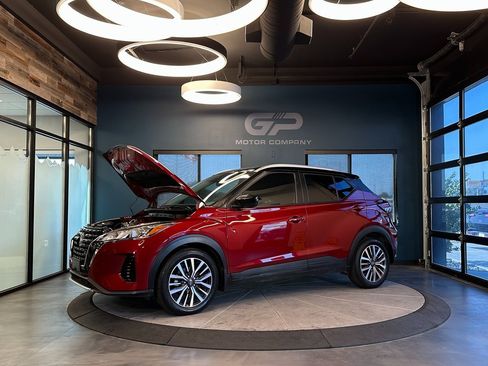Used 2023 Nissan Kicks SV image 23
