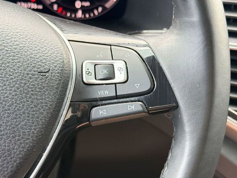 Used 2019 Volkswagen Atlas SEL FWD image 26
