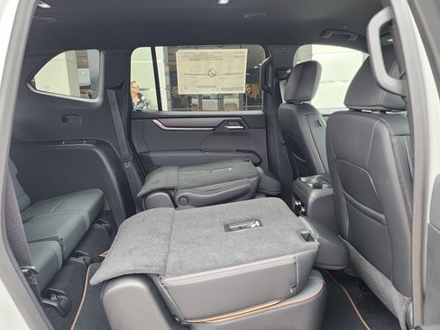 New 2026 GMC Acadia AT4 image 49