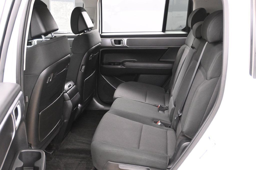 Used 2024 Hyundai Santa Fe SE FWD image 24