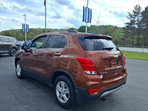 Used 2019 Chevrolet Trax LT w/ Driver Confidence Package AWD/4WD image 5