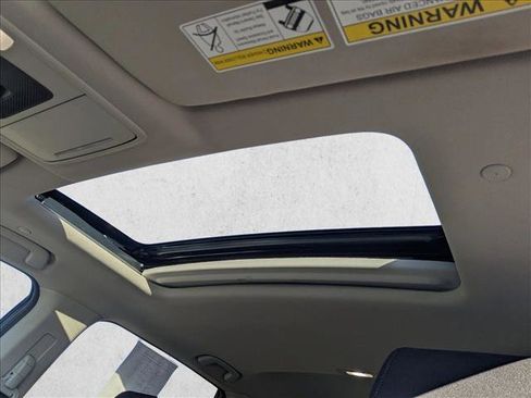 Used 2023 Honda CR-V EX image 17