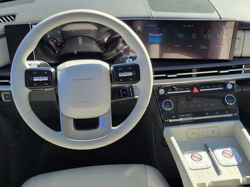 New 2026 Hyundai Santa Fe SE image 4
