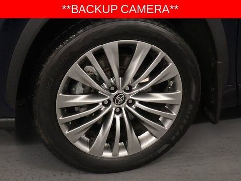 Used 2021 Toyota Highlander Platinum image 8