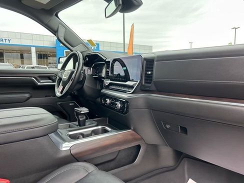 Used 2023 GMC Sierra 1500 SLT w/ SLT Premium Package image 34